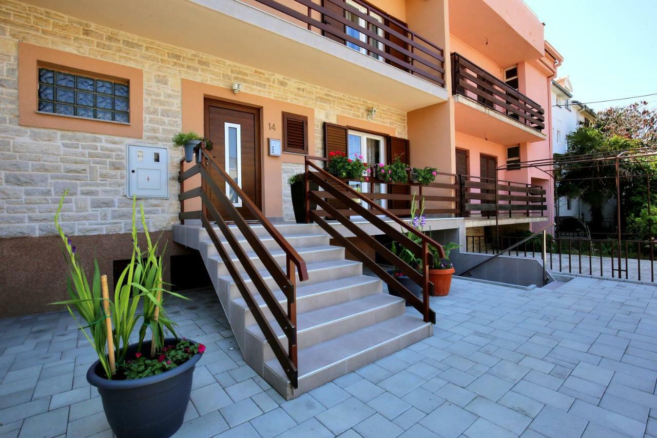 Apartments Mara Zadar Bagian luar foto