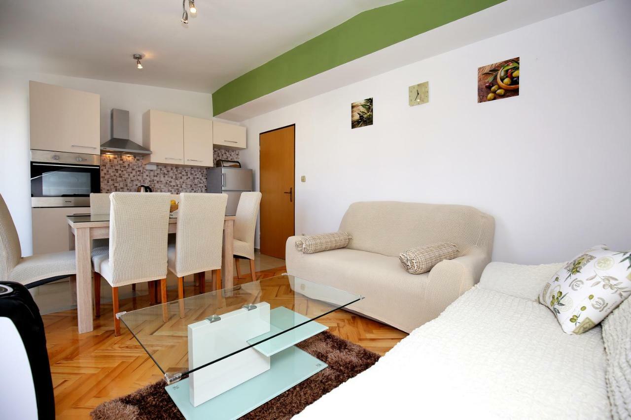 Apartments Mara Zadar Bagian luar foto